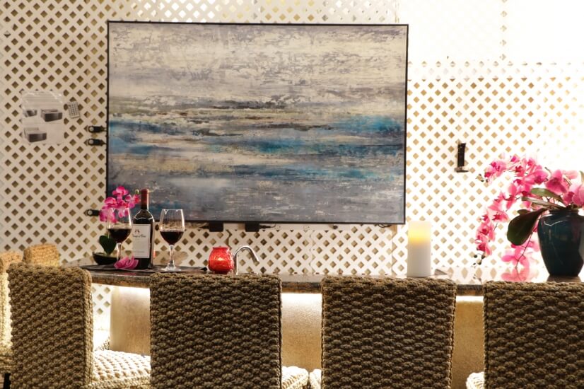 Indoor dining ffor 14