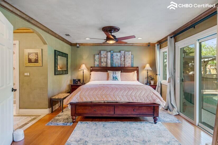 Master Bedroom King bed