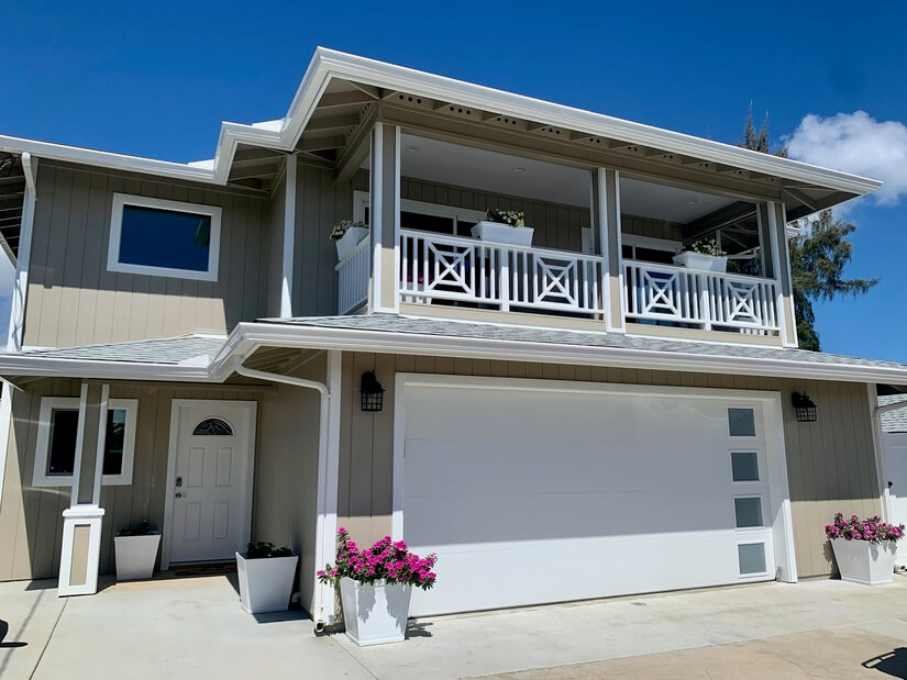 Upper Floor Unit in Quiet, Residential Neighborhood
