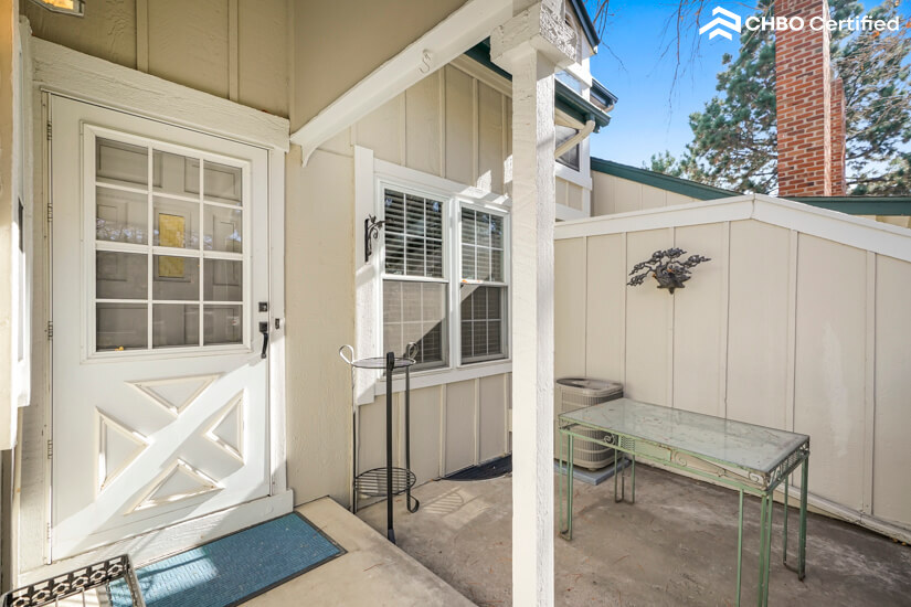 Furnished 3 Bedroom Townhome in Aurora