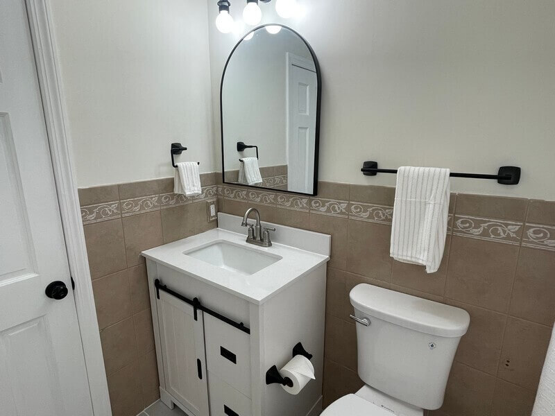 Spacious 5BR Near LIRR  Parks