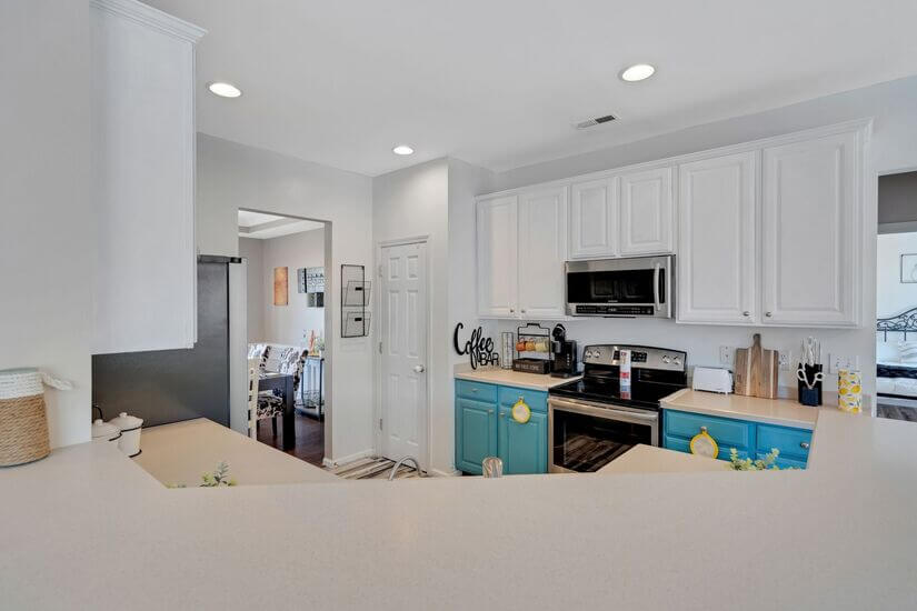 5 Bedroom Home Fence Hot Tub Park Arcade