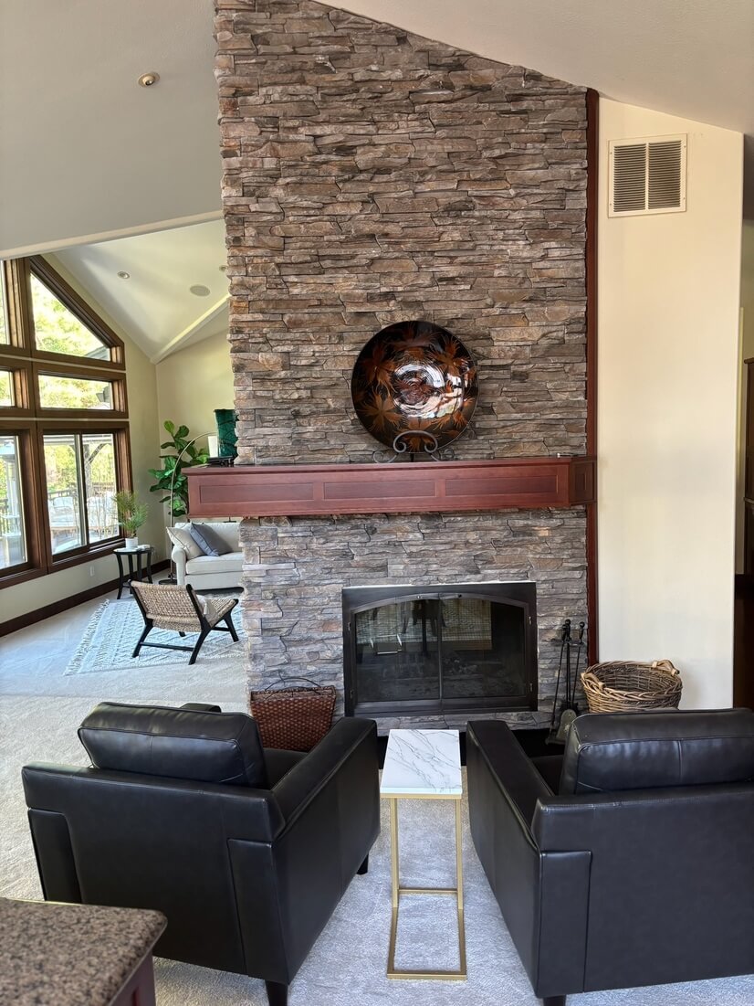 Sitting area on backside of fireplace