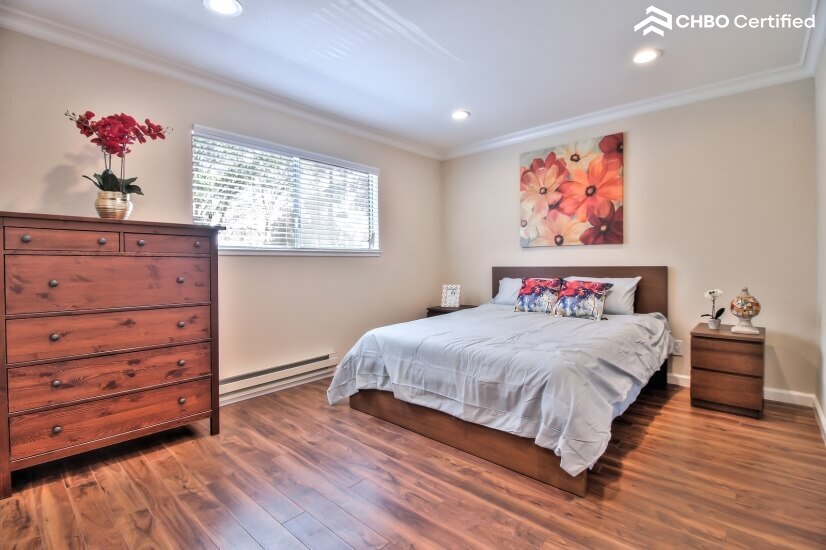 Luxury Executive Condo - New Renovation