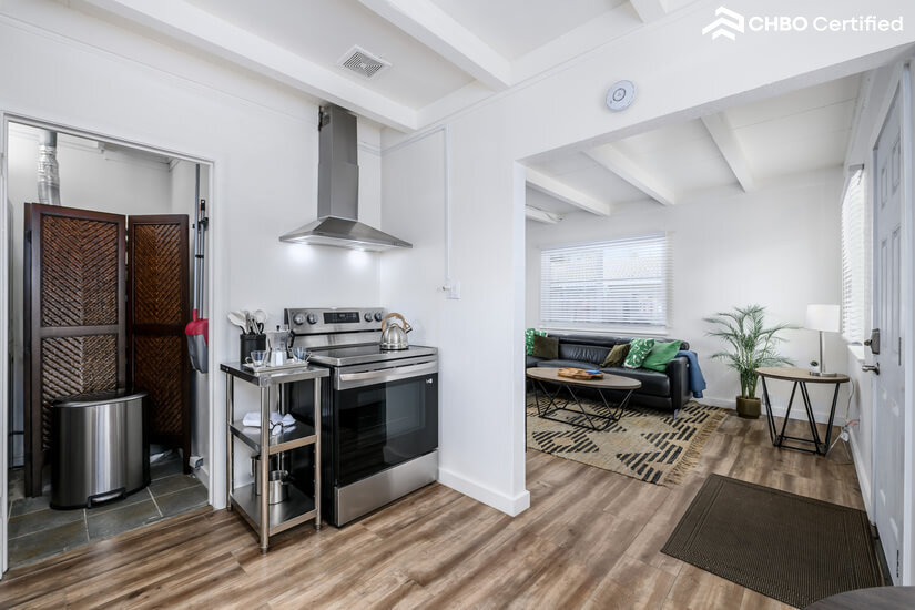 Heart of Winters  Fully Furnished 2BR