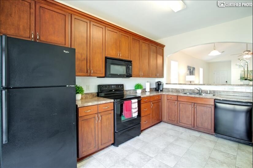 Fully equipped kitchen perfect for any length
