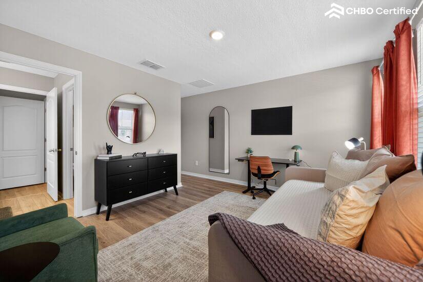 AMAZING 4BD 3 and Half Bath Townhouse