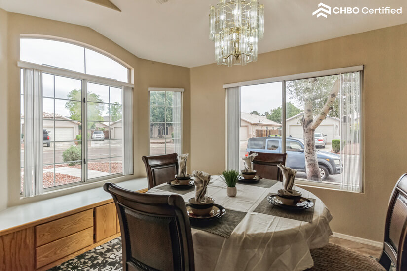 Fully Furnished Rental Home in Glendale