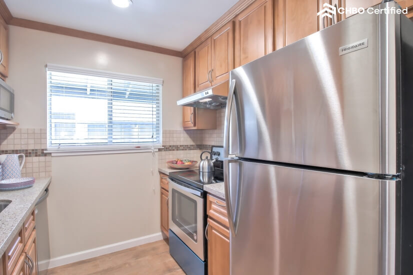 Luxury Executive Condo - New Renovation