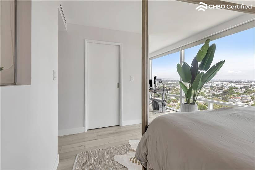 2BR Condo in Marina Del Rey