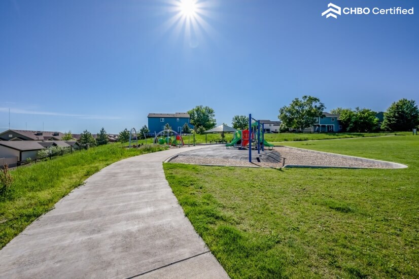 Furnished Midterm Rental 2 bd Condo