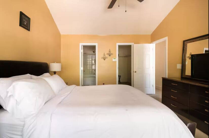 Clean & Luxurious Sheet