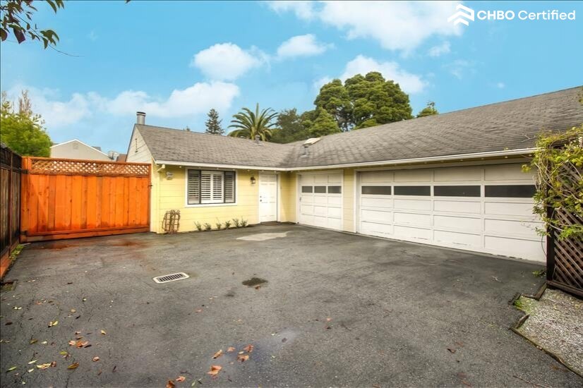 One Bedroom Cottage Fully Furnished