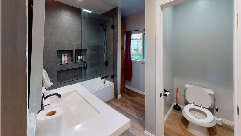 2nd master bathroom