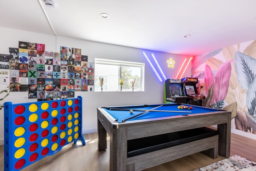 New Modern 4BR4BA Furnished Home in LA