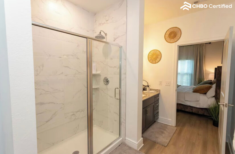 Furnished Apt with pool in Charlotte NC