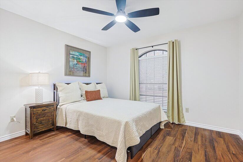South Dallas 6Bed 3Baths 2Gar ATT fiber