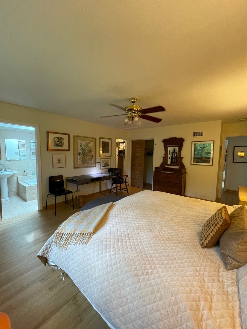 Furnished Bedroom and Bath in Evanston