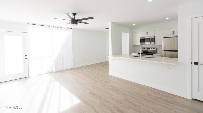 Newly Renovated Very Spacious Apartment