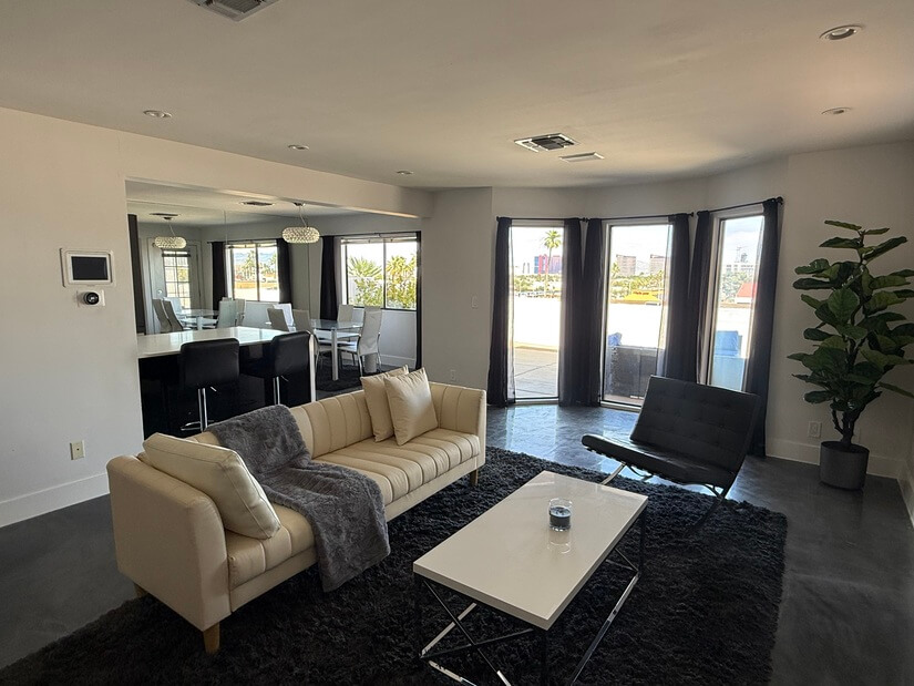 Strip View Town House 