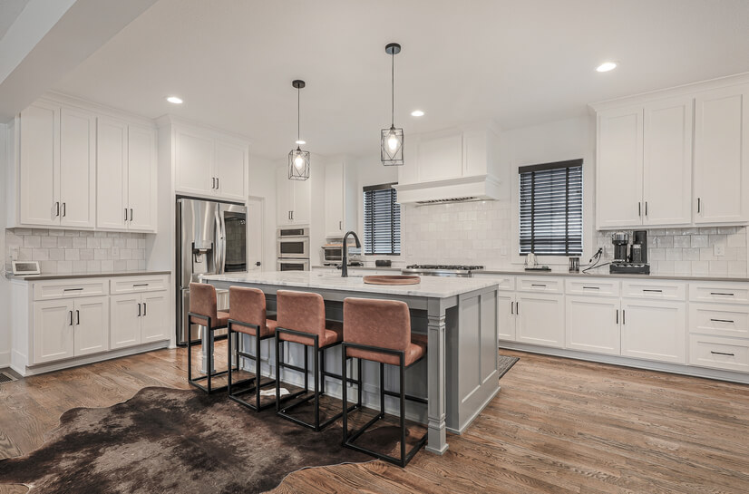 Furnished 2yr old Home in Prime Location