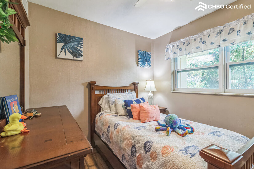 twin bed - bedroom 3