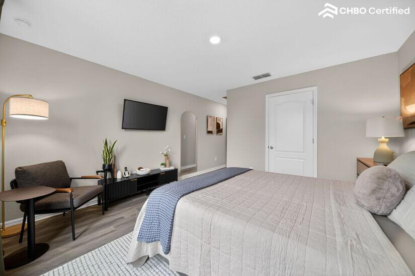 MARVELOUS 4BD 3 and Half Bath Townhouse