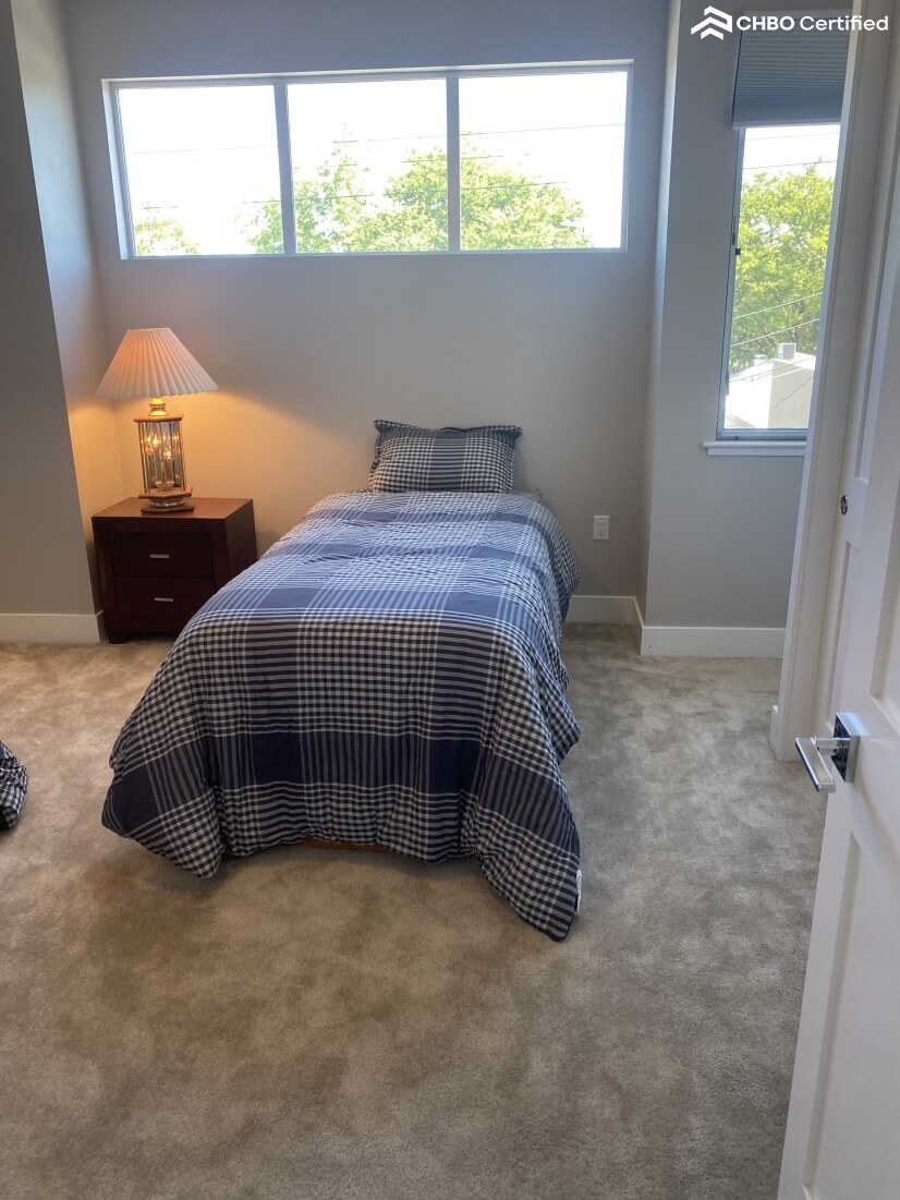 Third Bedroom - Two Twin Beds