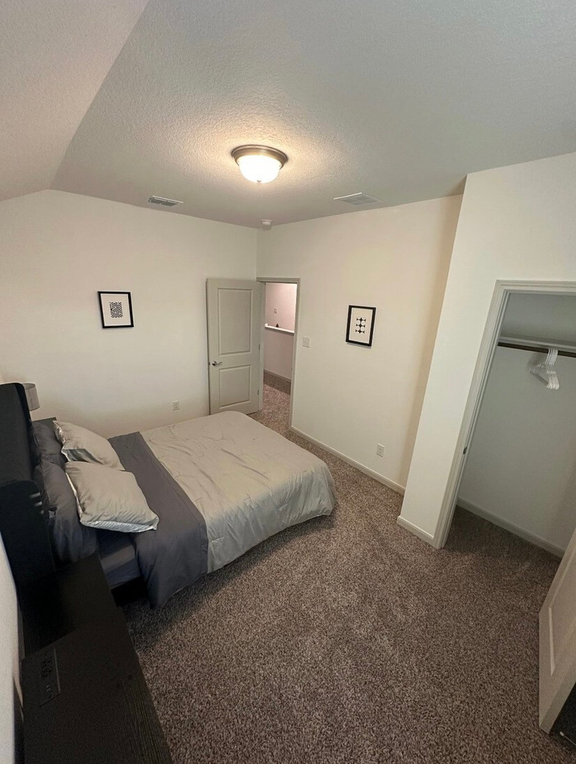 Middle bedroom 2