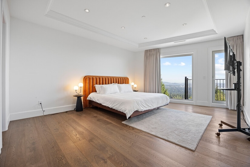 Vancouver Executive Luxury Home w/ View