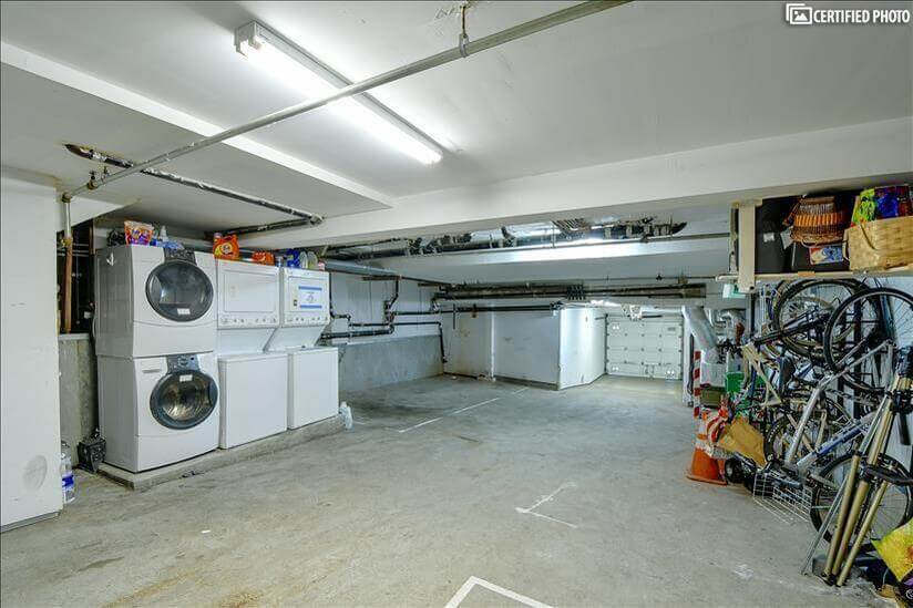 Garage with private washer dryer