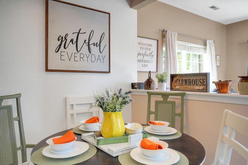 5 Bedroom Home Fence Hot Tub Park Arcade