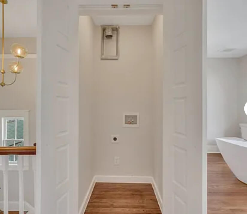 Upscale Living Savannah 3BR Private Yard