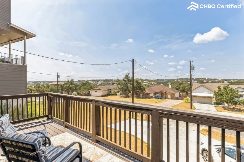 Peaceful Hill Country Furnished Home