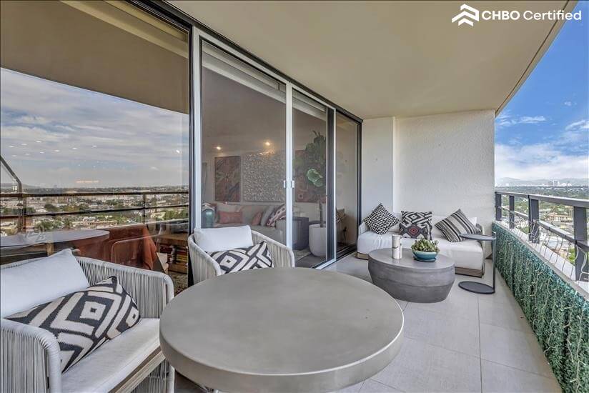 2BR Condo in Marina Del Rey