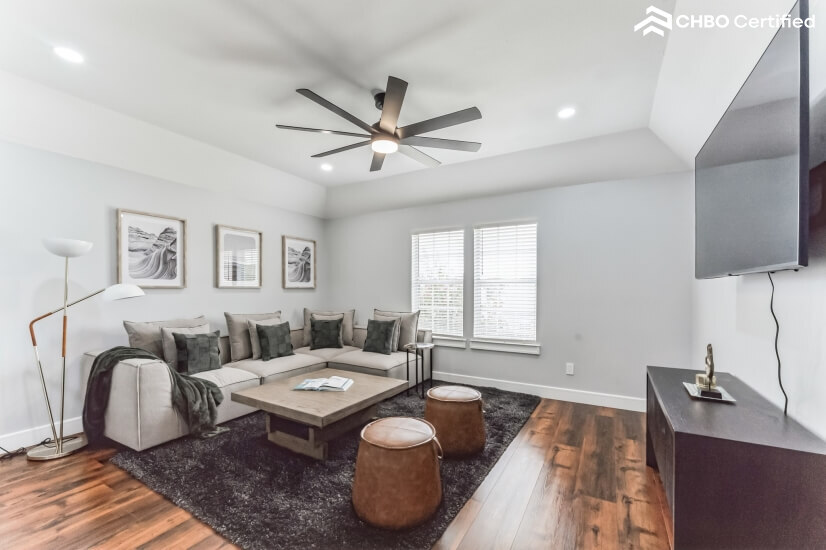 sitting  entertainment area 1a