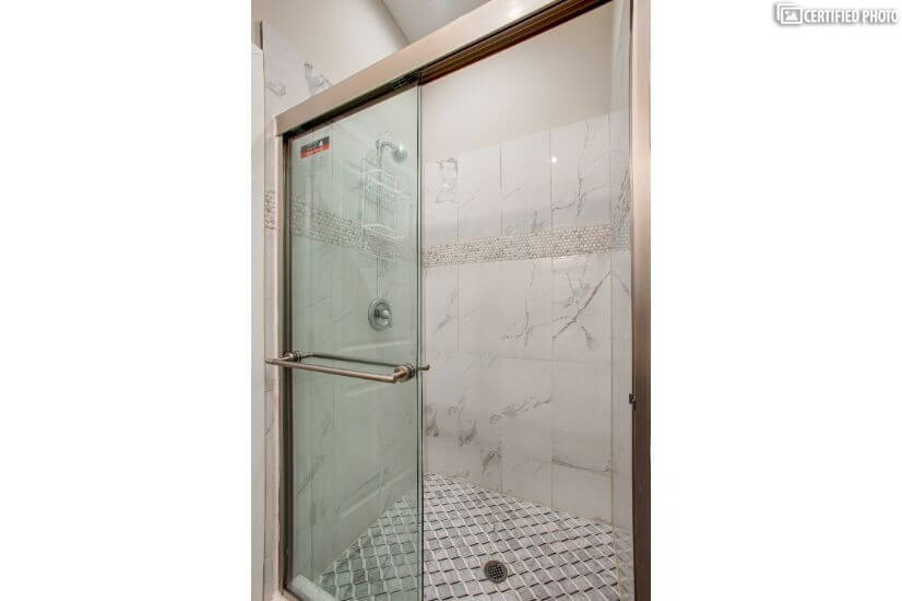 High and spacious shower.