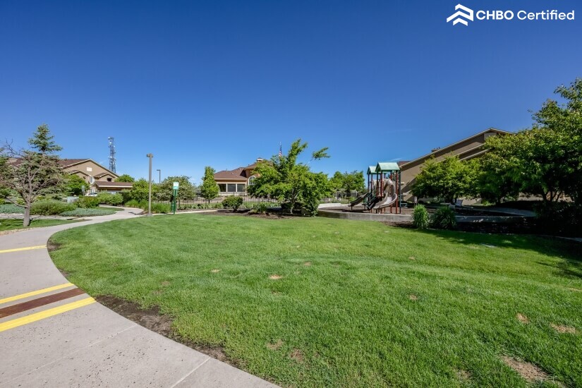 Furnished Midterm Rental 2 bd Condo