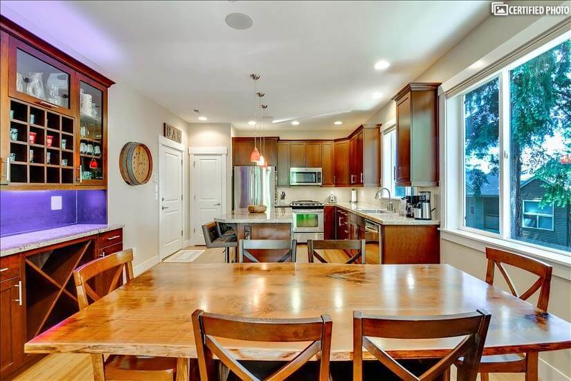Open floor in kitchen and dining - great for entertaining