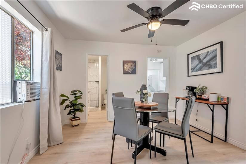 Vanellie Home - Monrovia