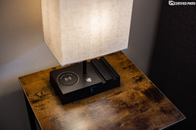 Night Stand with wireless charging lamps