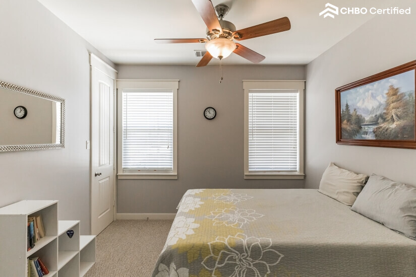 2nd bedroom