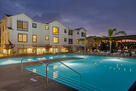 Luxury Coastal Townhome Near The Beach 