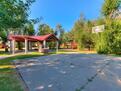 Spacious 4 Bed House W/ King Bed & Park