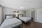 1119 Nichols LN 