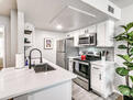 Paseo Apartment With King Bed & Bikes