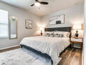 Paseo Apartment With King Bed & Bikes