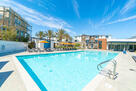 Executive 4BR Corner Townhome w/ ADU