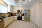 Stylish 2-BR Condo in Hudson Oaks 