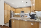 Modern Spacious 3 BD 25 BA King Office